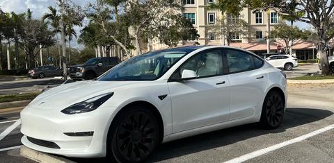 Tesla Model 3 2023