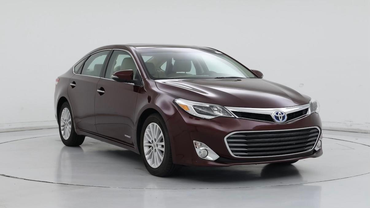 Toyota Avalon Hybrid 2014 — Car rental alternative in Herndon, VA