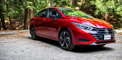 Nissan Versa 2024