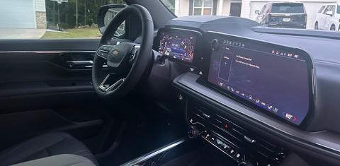Chevrolet Suburban 2025