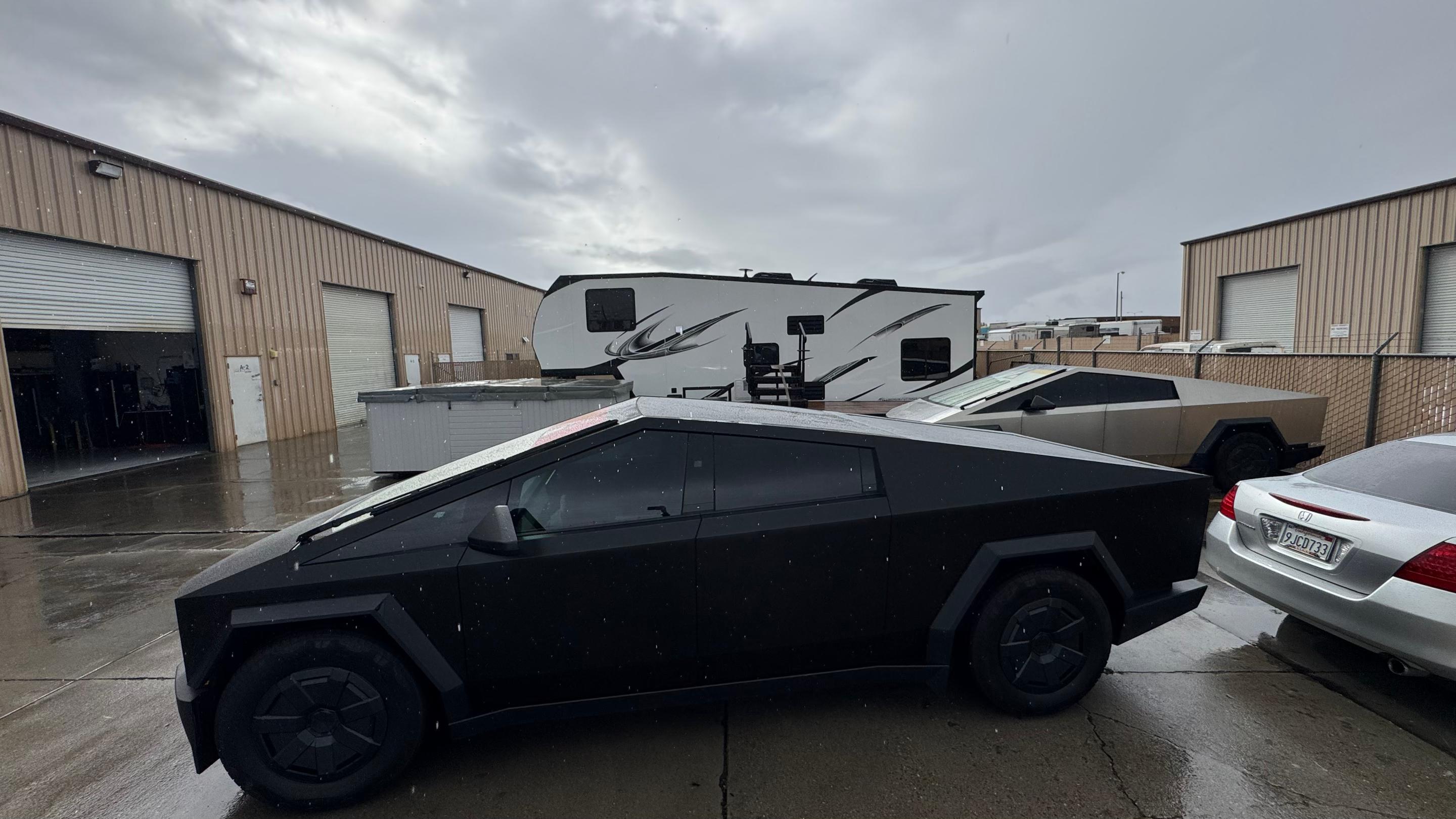 Tesla Cybertruck 2025 in Mountain House, CA