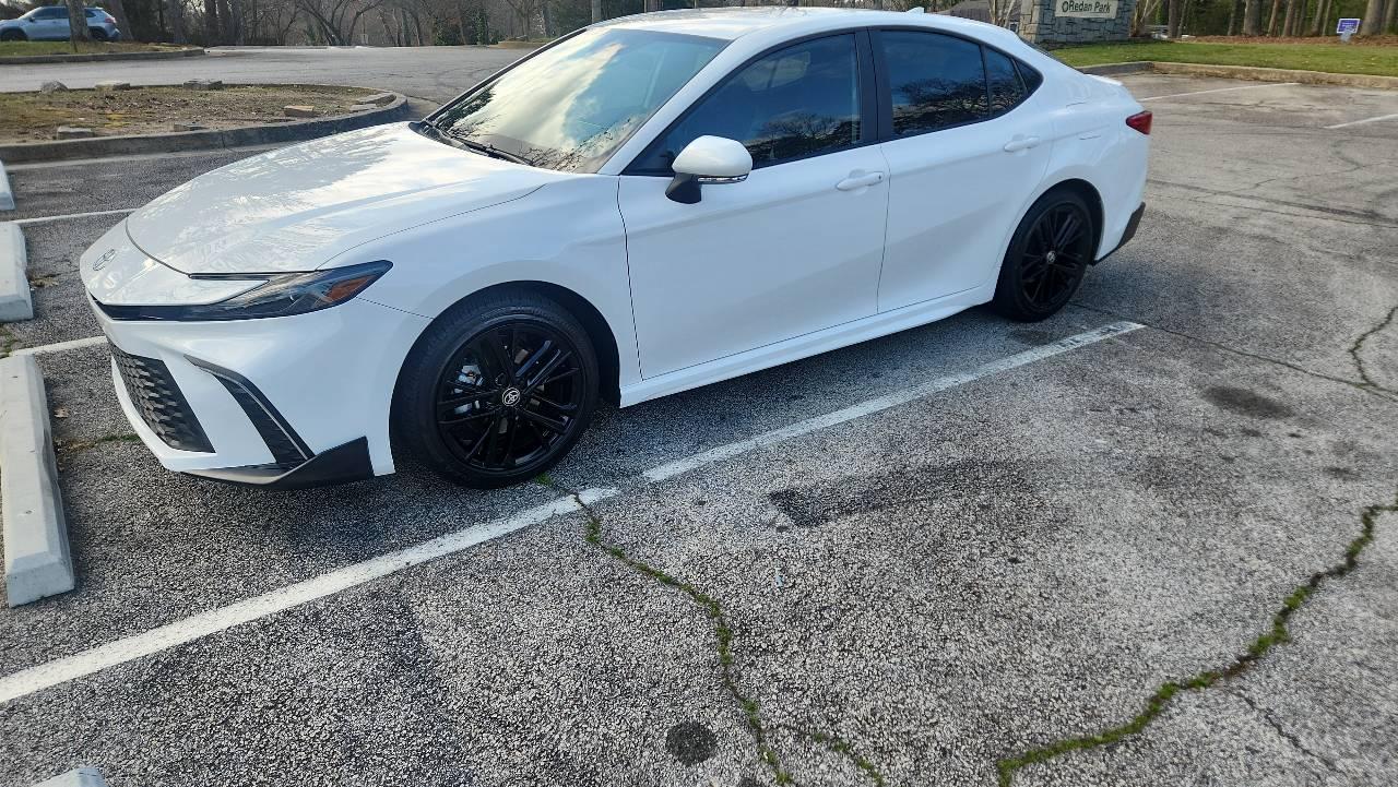 Toyota Camry Hybrid 2026 in 
