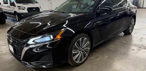 Nissan Altima 2024