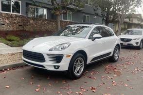 Porsche Macan car