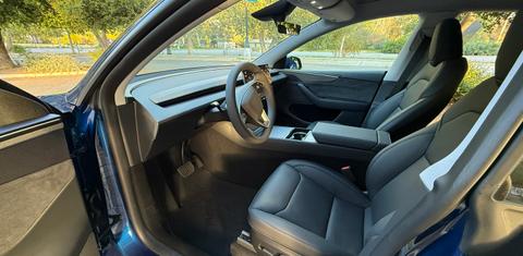 Tesla Model Y 2026