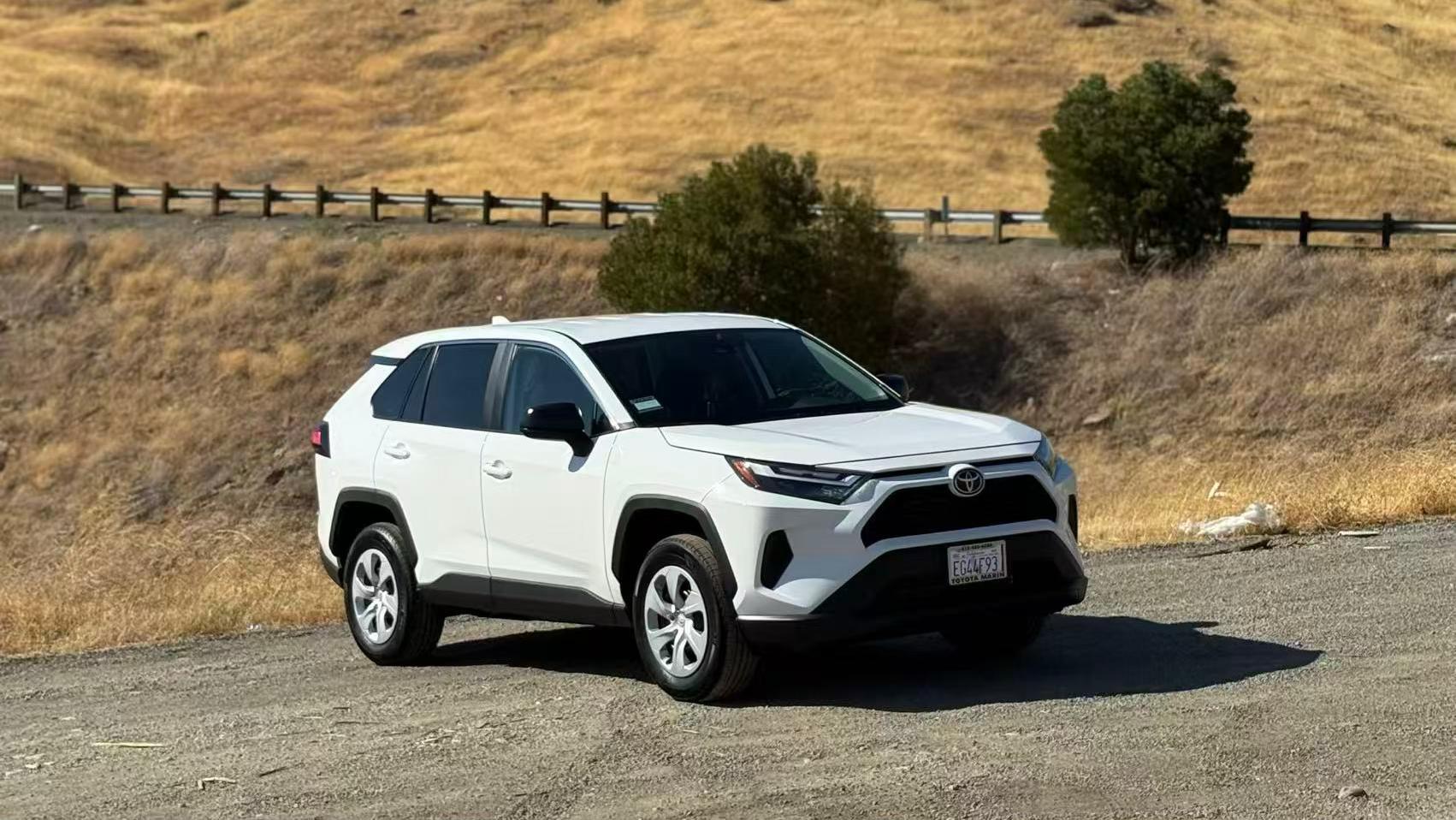 Toyota RAV4 2025 in Costa Mesa, CA