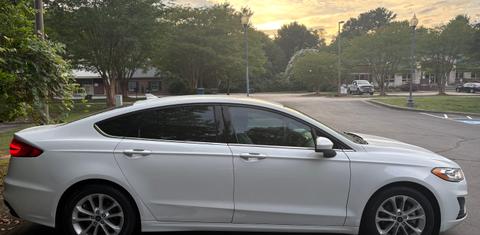Ford Fusion Hybrid 2020