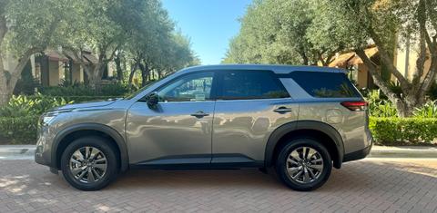 Nissan Pathfinder 2024