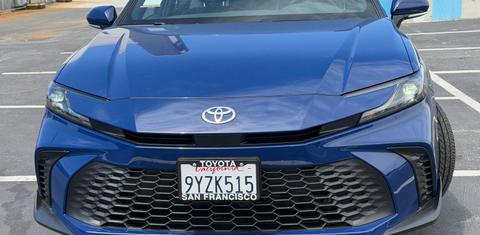 Toyota Camry Hybrid 2026