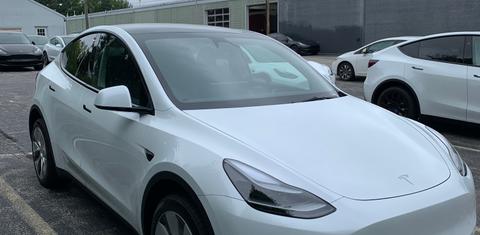 Tesla Model Y 2023