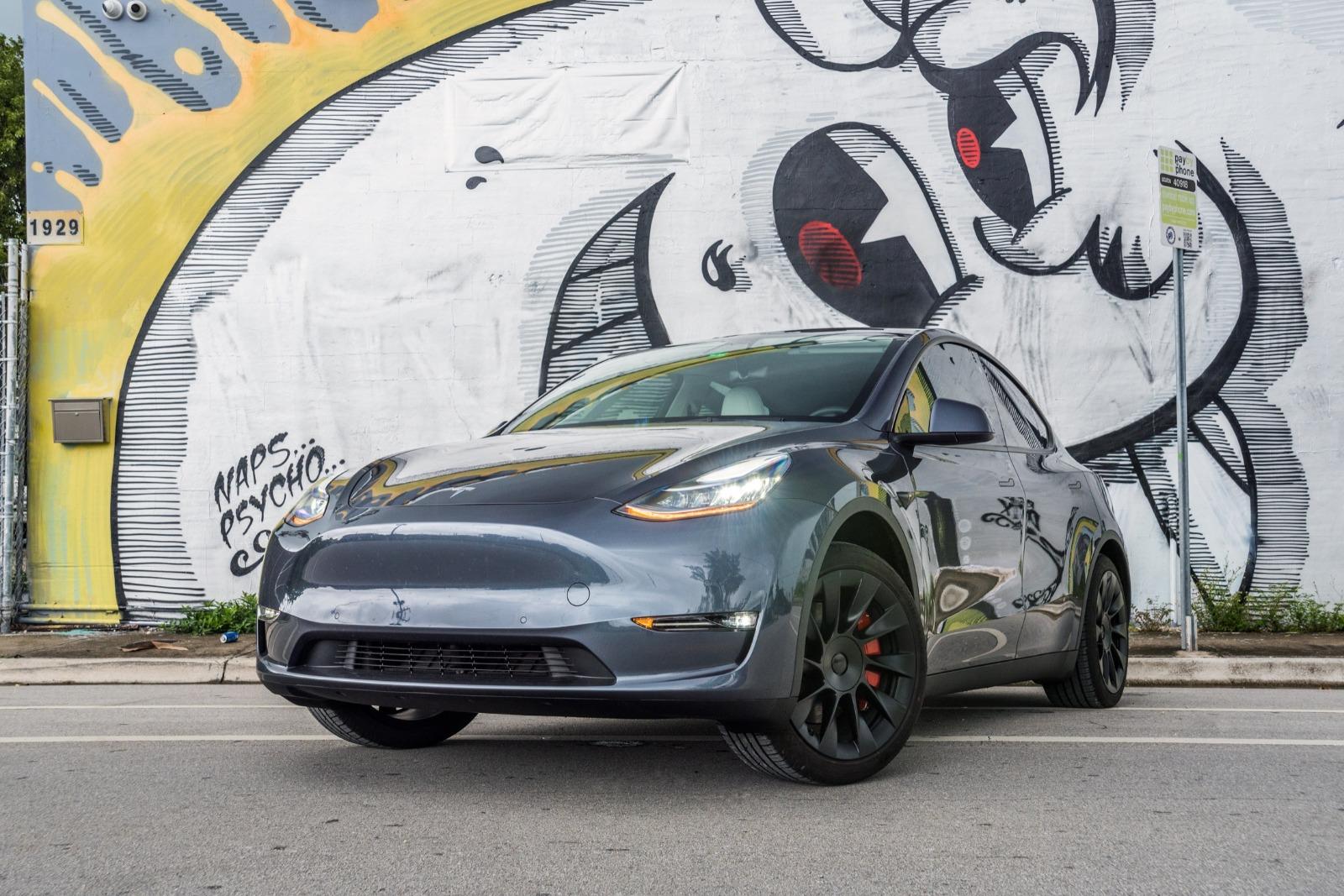 Tesla Model Y 2021 in Miami, FL