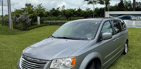 Chrysler Town & Country 2013
