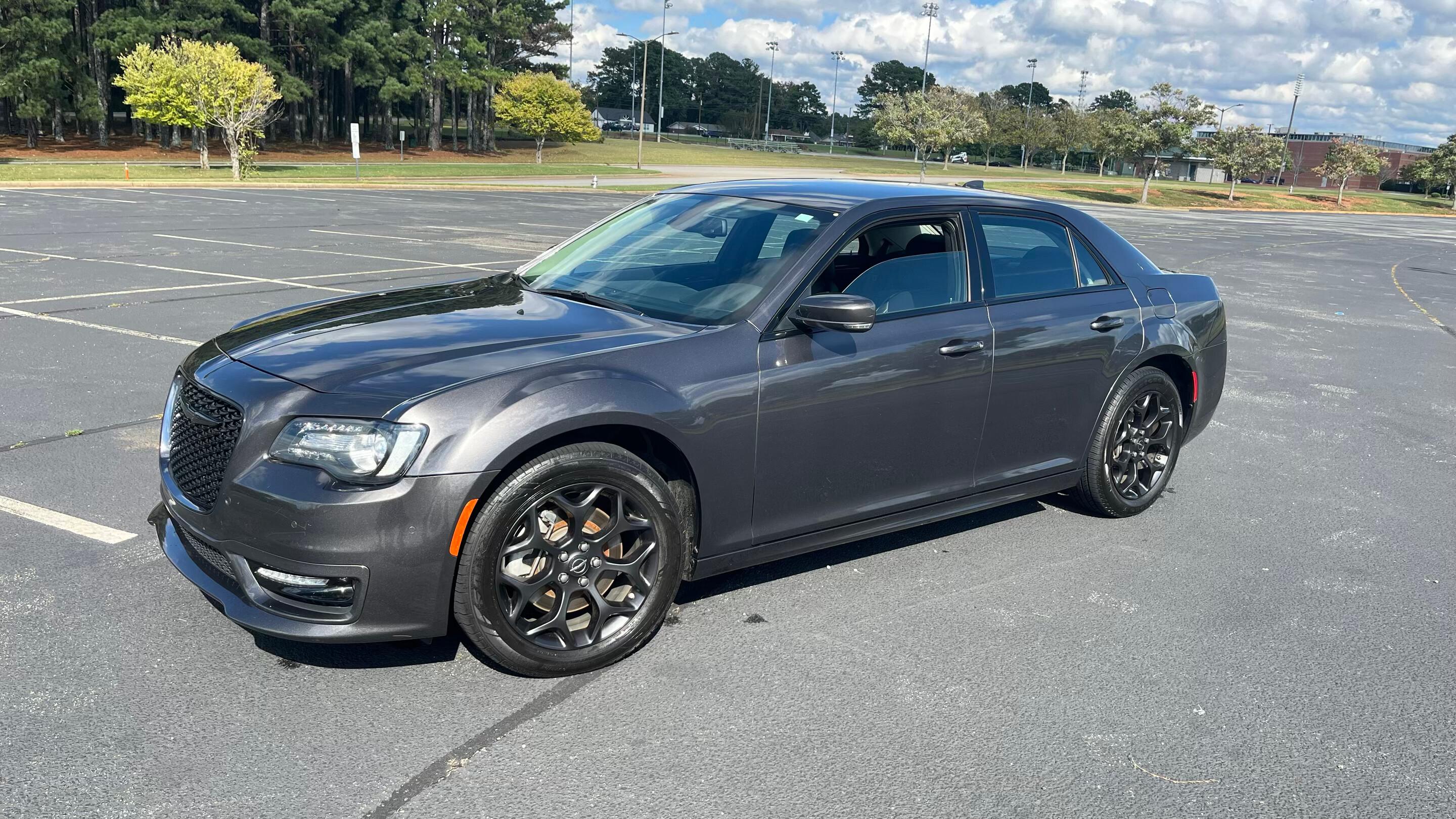 Chrysler 300 2022 in Hampton, GA