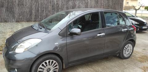 Toyota YARIS 2011
