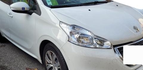 Peugeot 208 2012
