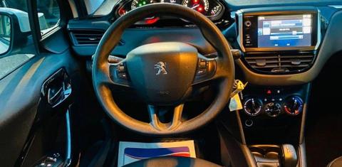 Peugeot 208 2015