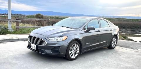 Ford Fusion Hybrid 2019