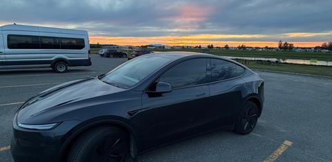 Tesla Model Y 2026