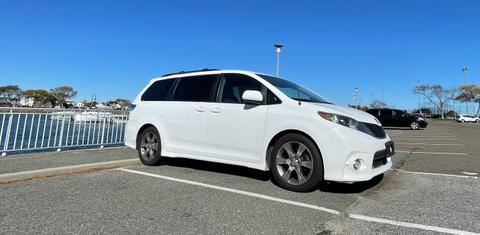 Toyota Sienna 2012