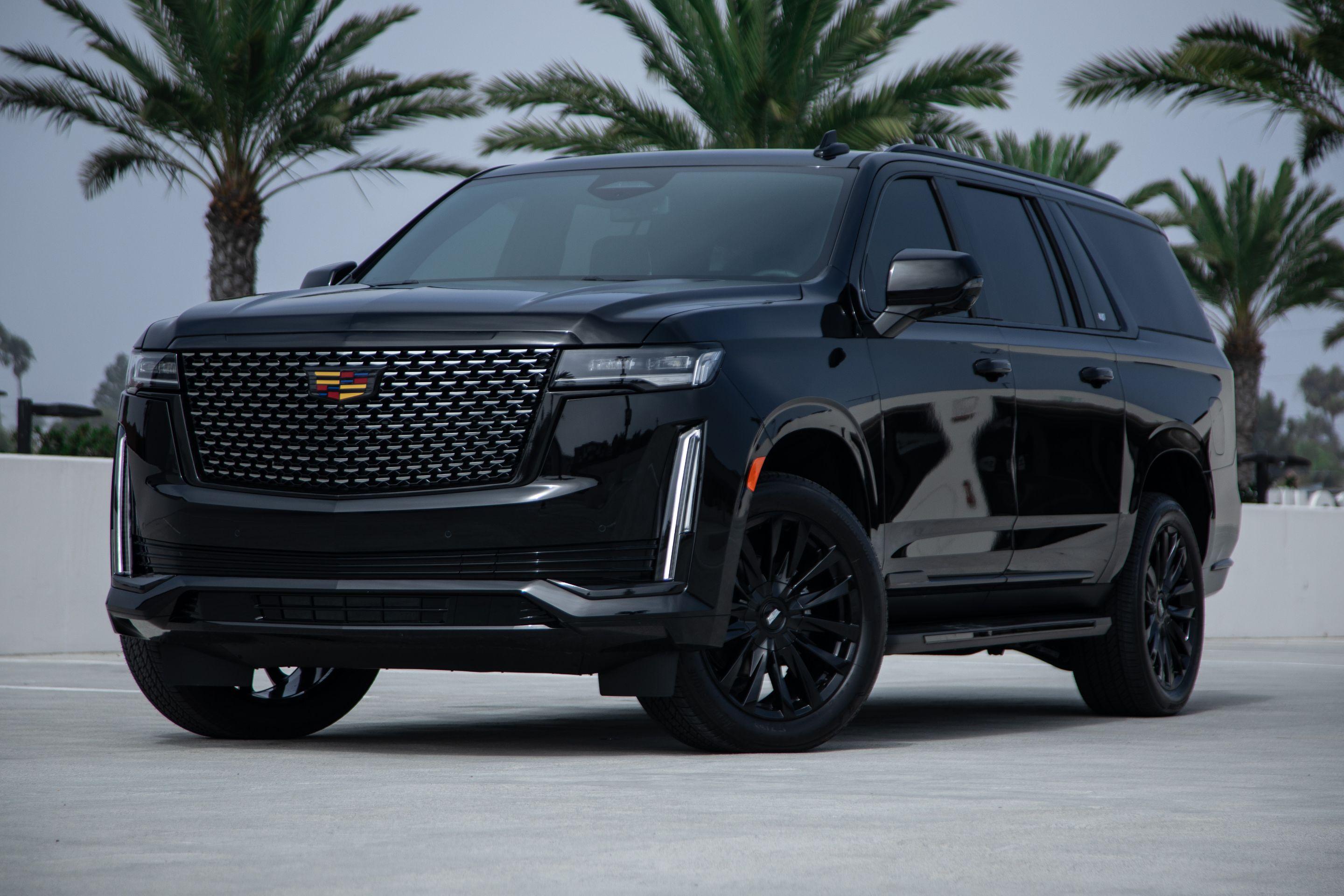 Cadillac Escalade ESV 2024 in 