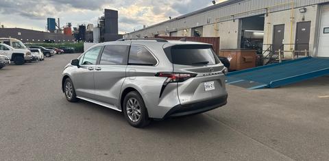 Toyota Sienna 2025
