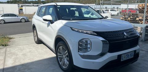 Mitsubishi OUTLANDER 2023