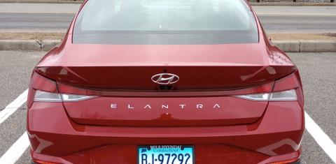 Hyundai Elantra 2023