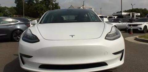 Tesla Model 3 2020