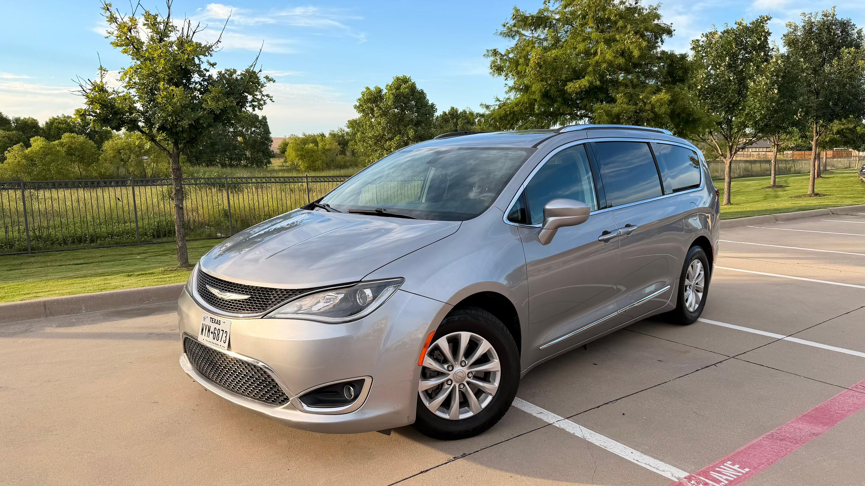 Chrysler Pacifica 2019 in Frisco, TX