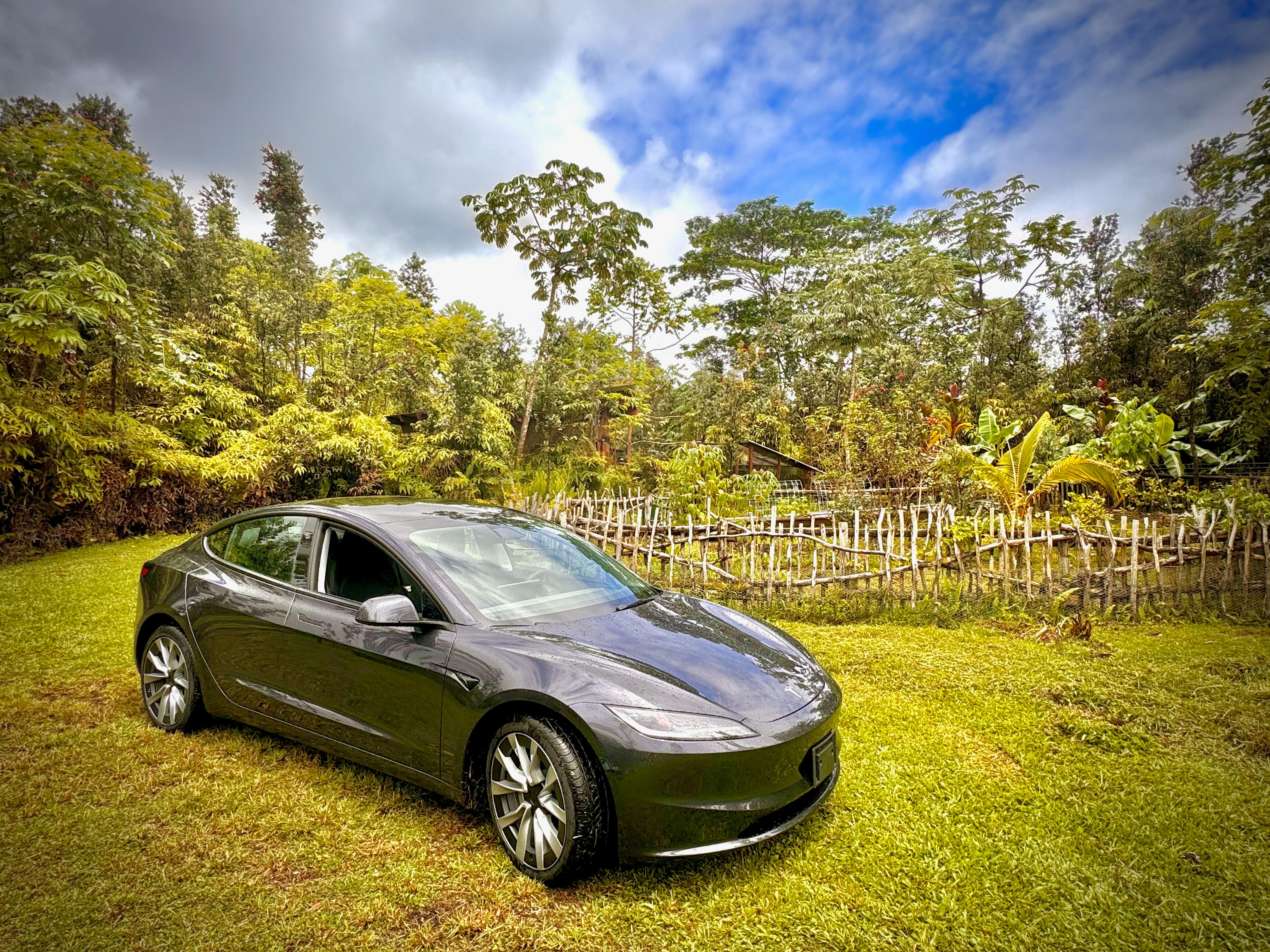 Tesla Model 3 2024 in Keaau, HI