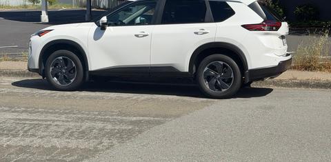 Nissan Rogue 2024