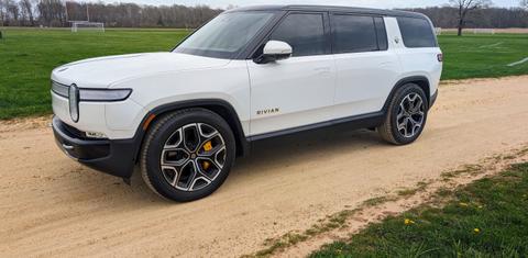 Rivian R1S 2024