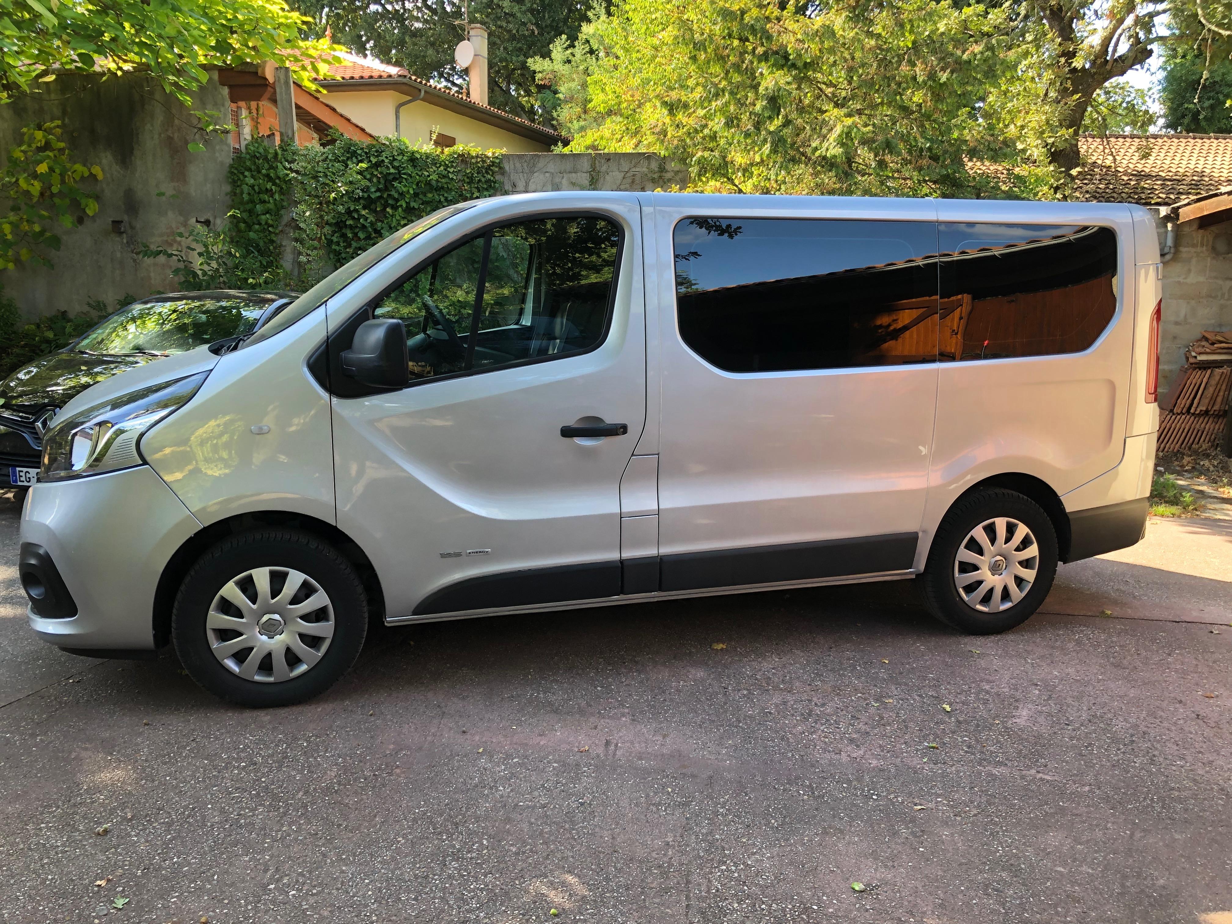 Renault TRAFIC III 2016 à Cestas