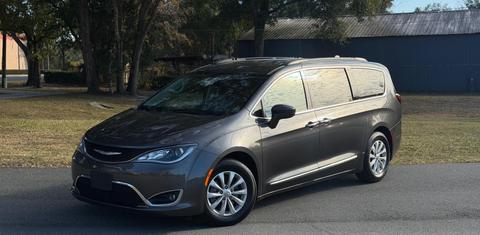 Chrysler Pacifica 2017