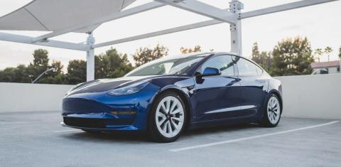 Tesla Model 3 2021