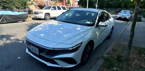 Hyundai Elantra 2024