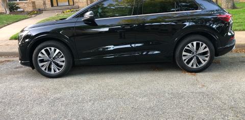 Audi Q4 e-tron 2023