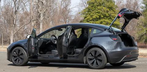 Tesla Model 3 2024