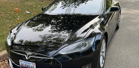 Tesla Model S 2015