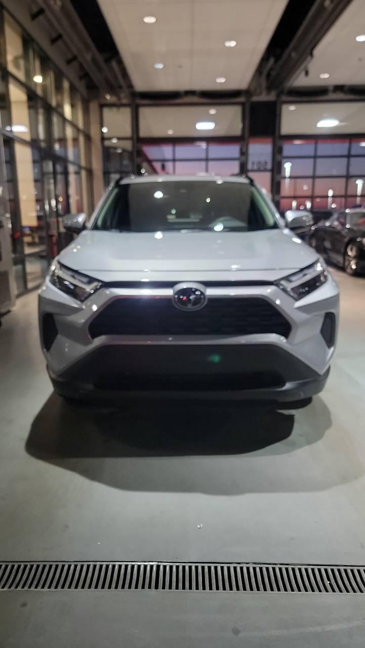 Toyota RAV4 2025 in Lee's Summit, MO