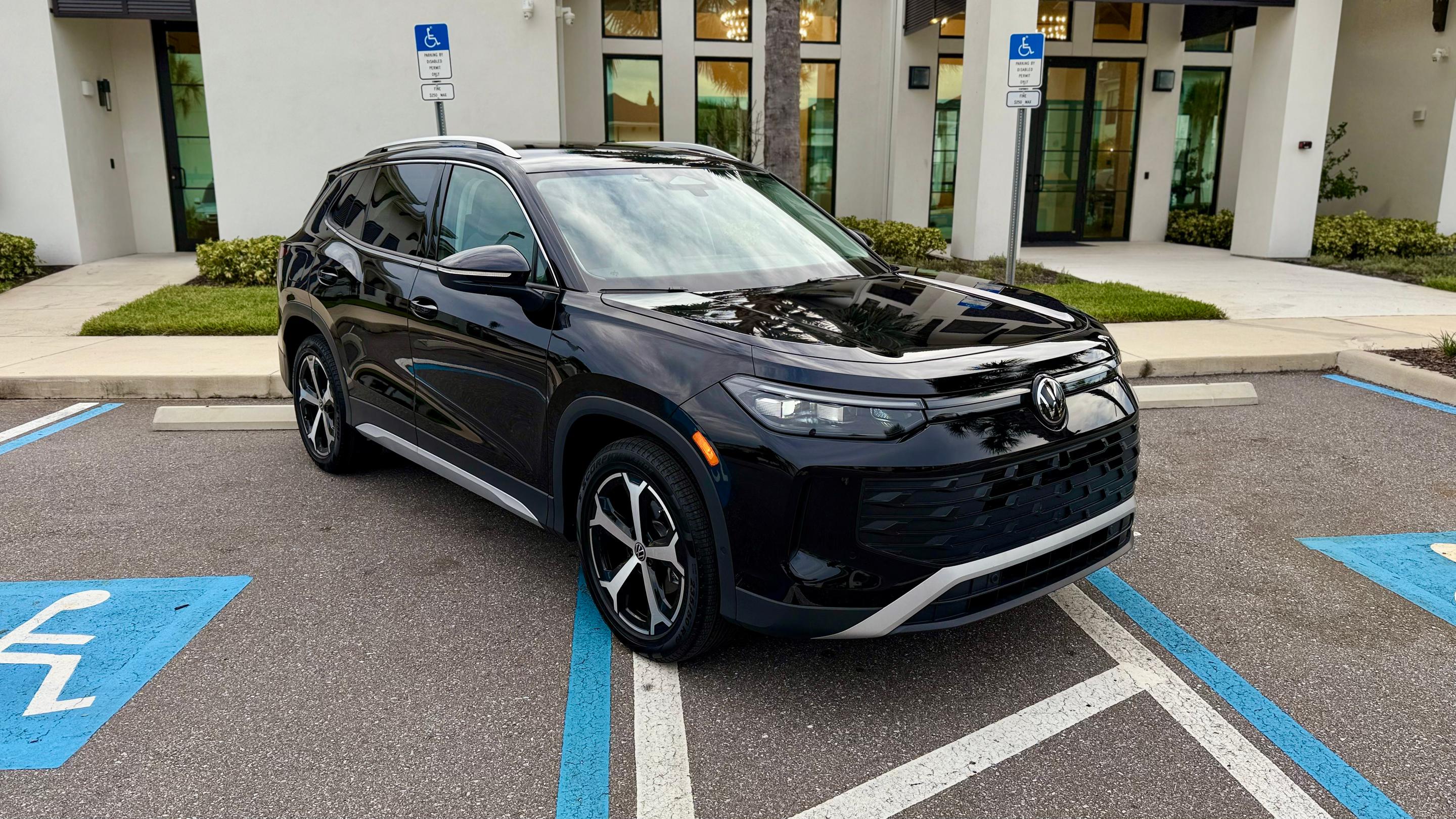 Volkswagen Tiguan 2025 in Tampa, FL