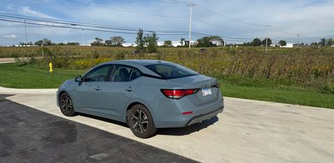 Nissan Sentra 2024