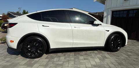 Tesla Model Y 2020