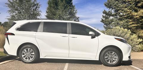 Toyota Sienna 2025