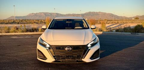 Nissan Altima 2023