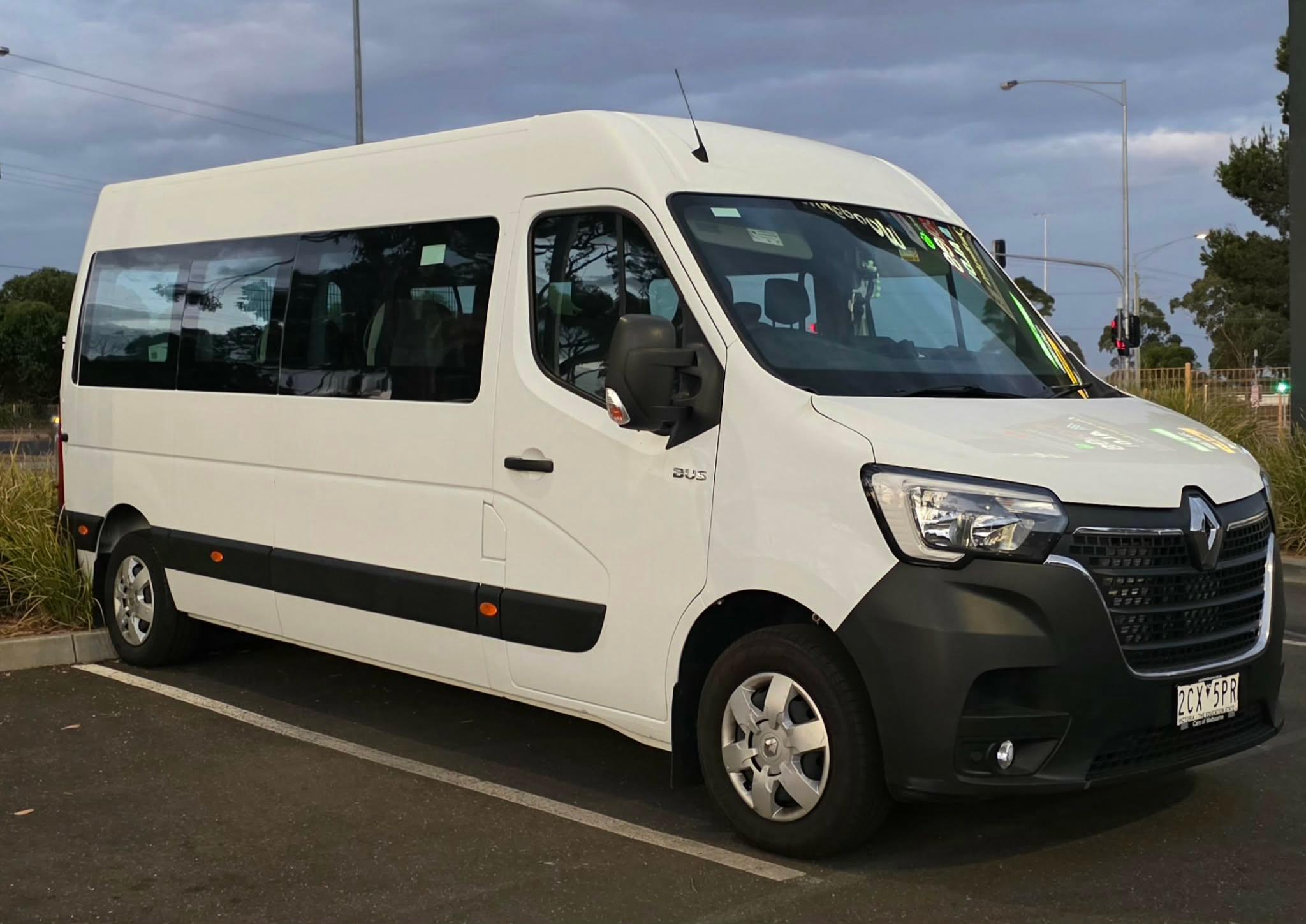 RENAULT Master Bus 2021 in Maddingley