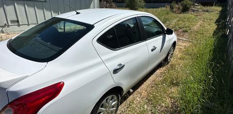 Nissan Versa 2015