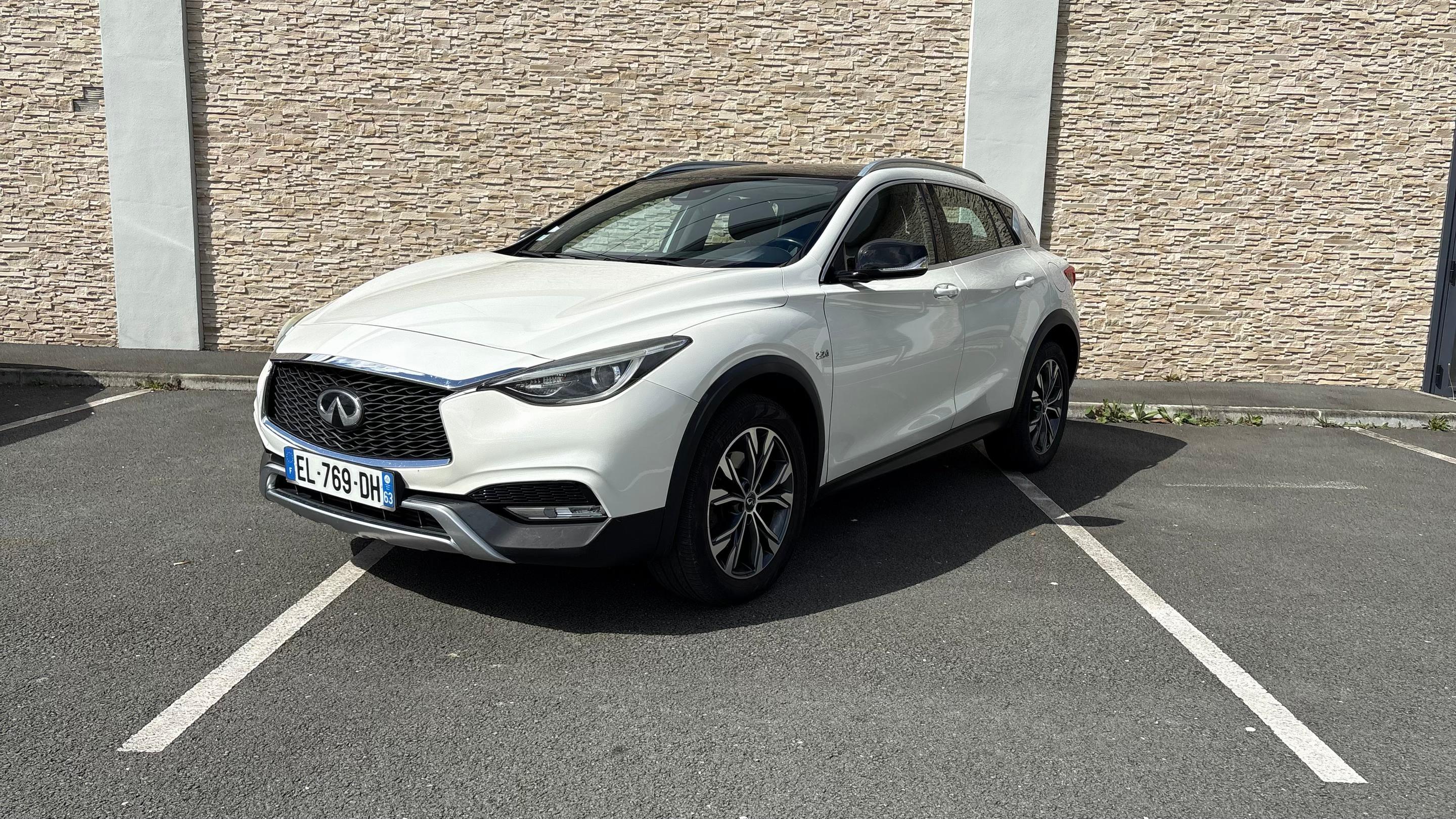 INFINITI QX30 2017 à Châteaubernard