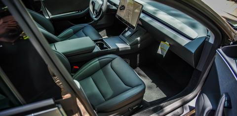 Tesla Model 3 2025