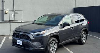 Toyota RAV4 Hybrid 2024 — Options de location de voitures exotiques à South El Monte, CA
